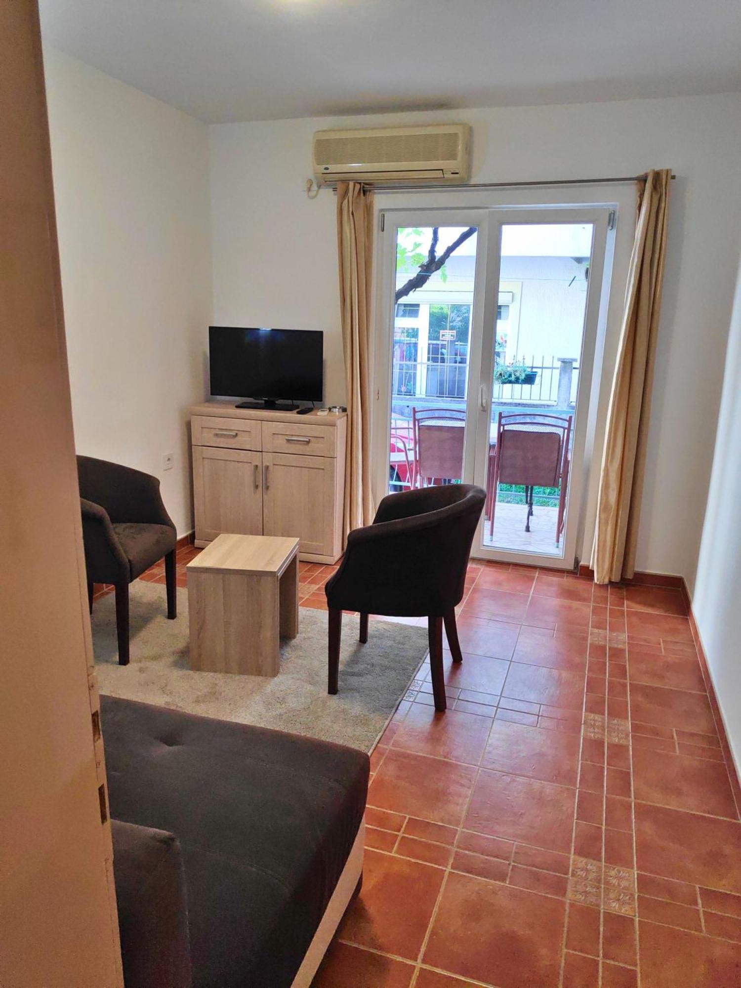 Asanovic Apartment