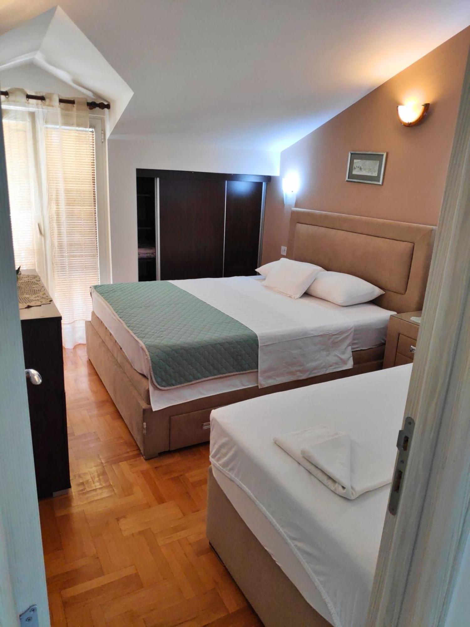 Apartment Asanovic *