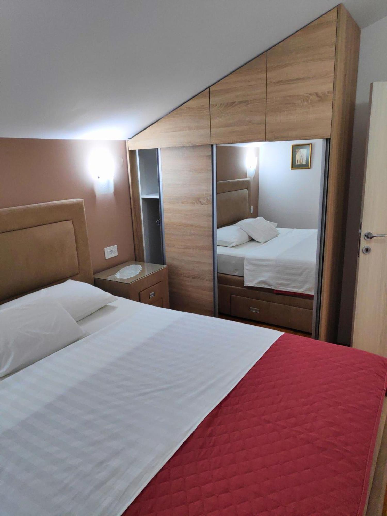 Apartment Asanovic *