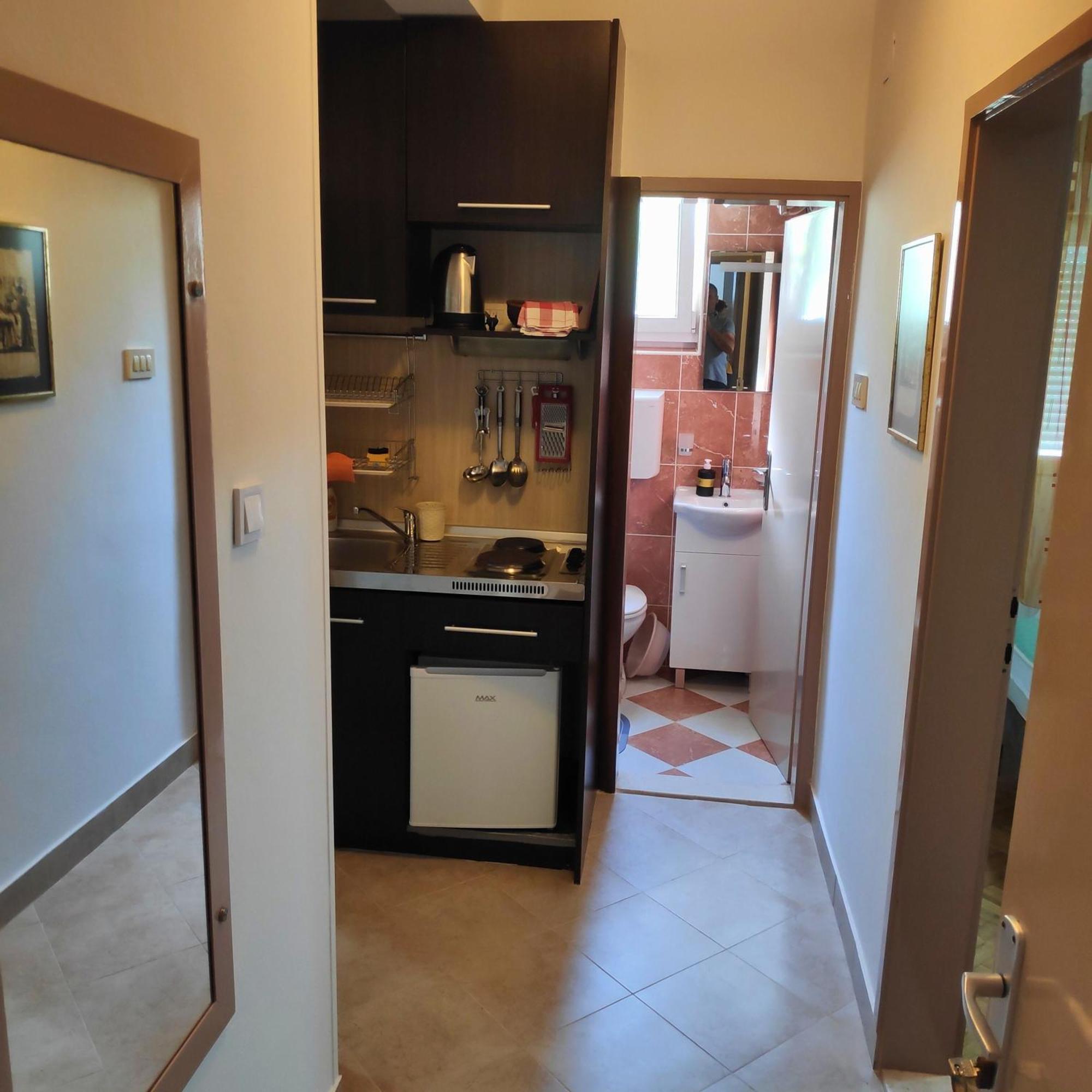 Asanovic Apartment *