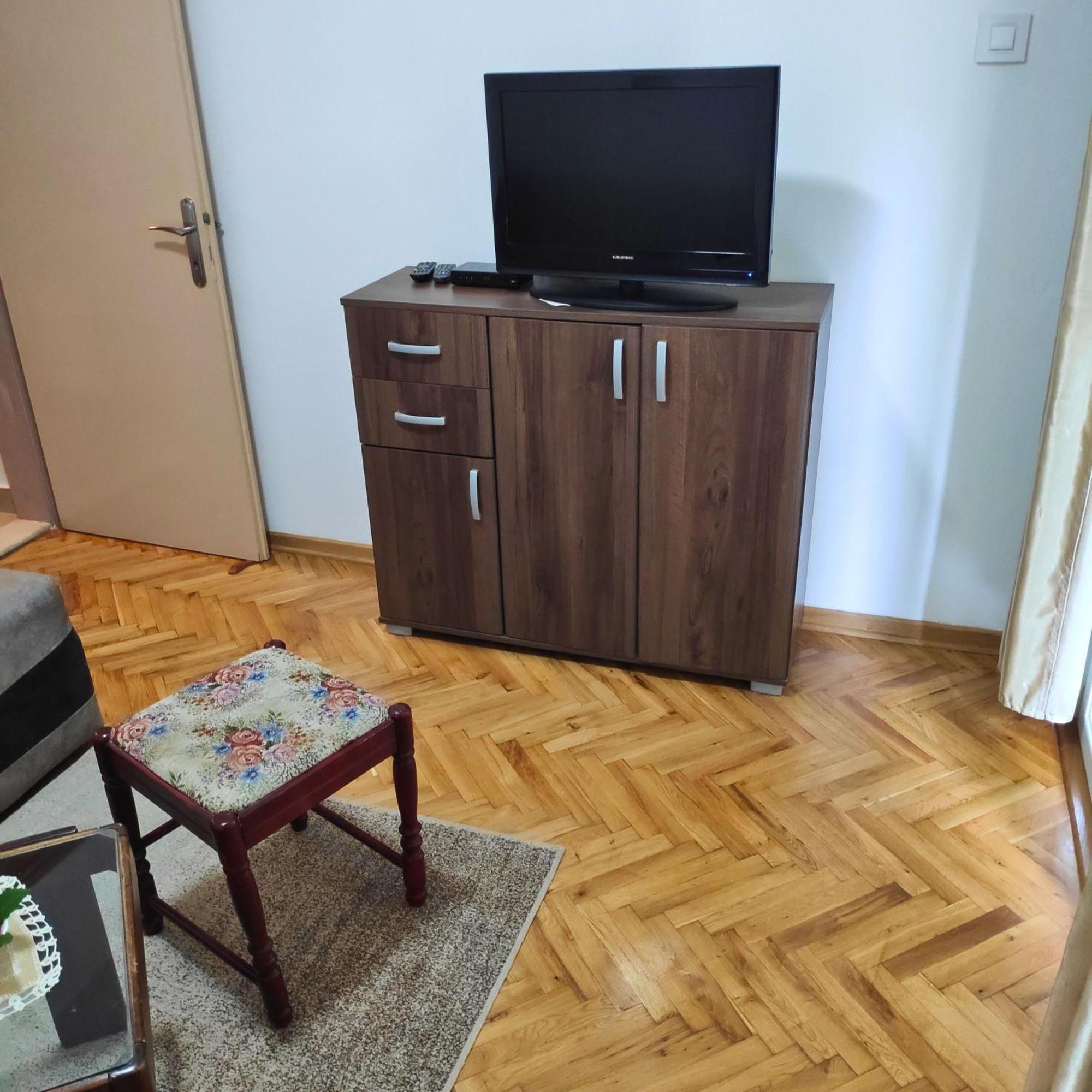 Apartment Asanovic *